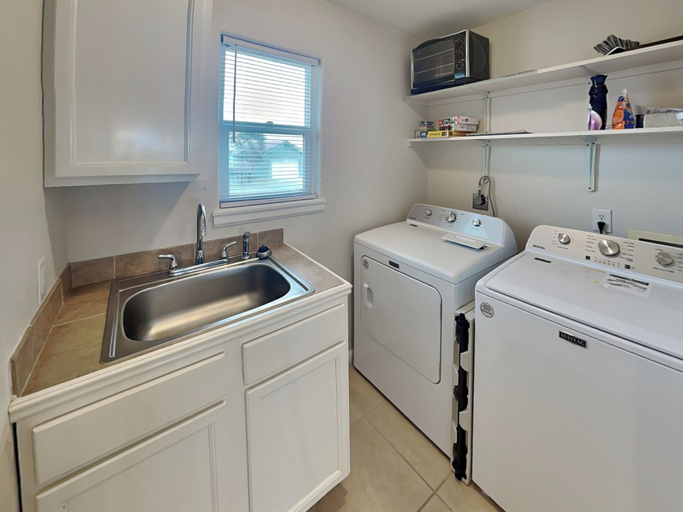 Others 5, Frisco Flats by Miss Kitty’s, Aransas