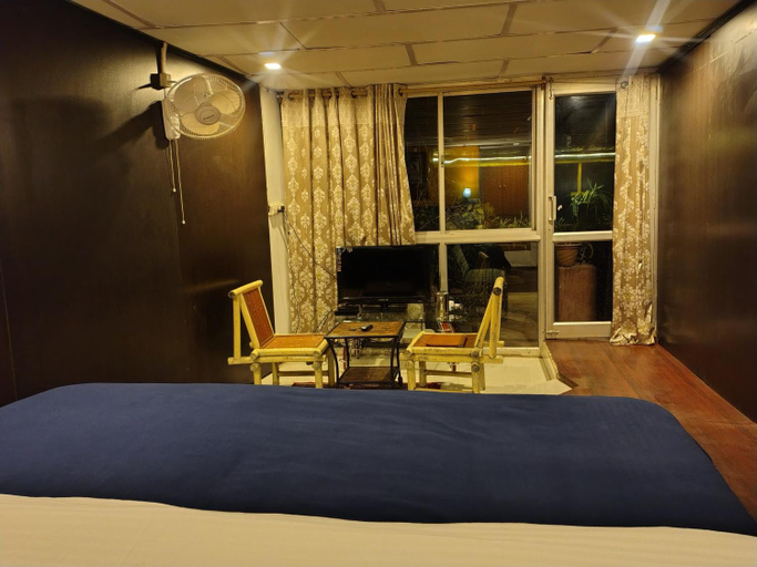 Bedroom 2, Mcleodganj Bed & Breakfast, Kangra