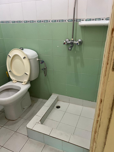 Bathroom 5, Muscat Turkish hostel verified by government, Bausher