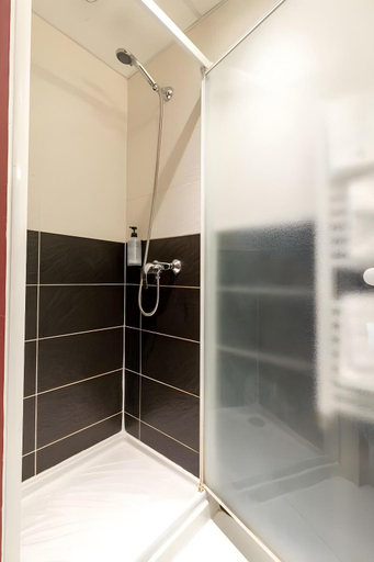 Bathroom 4, Nouvel hotel, Paris
