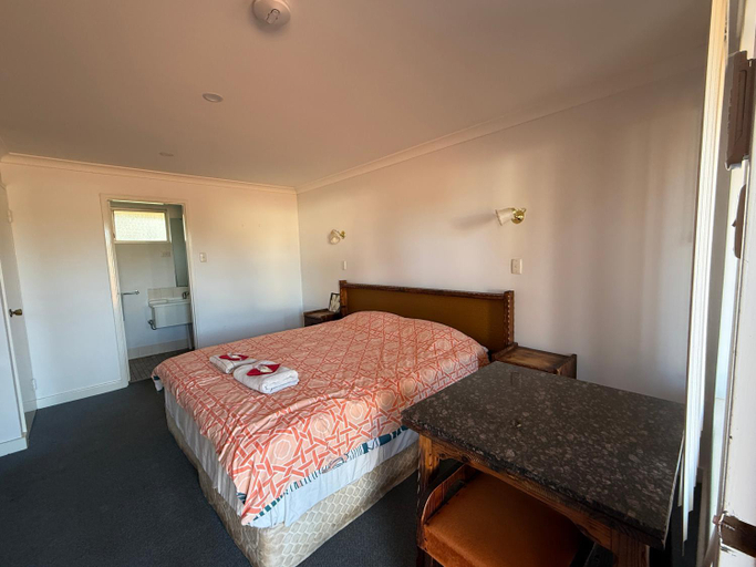 Bedroom 3, Kondinin Roadhouse Motel, Kondinin