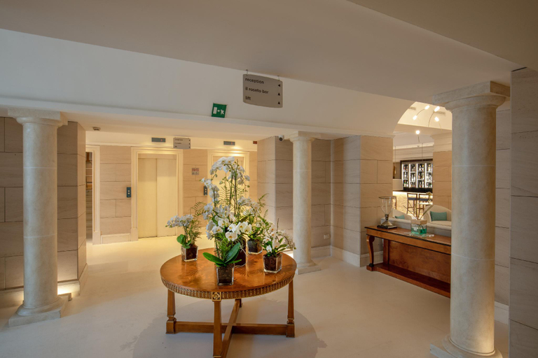Public Area 4, Rose Garden Palace by OMNIA hotels, Rome