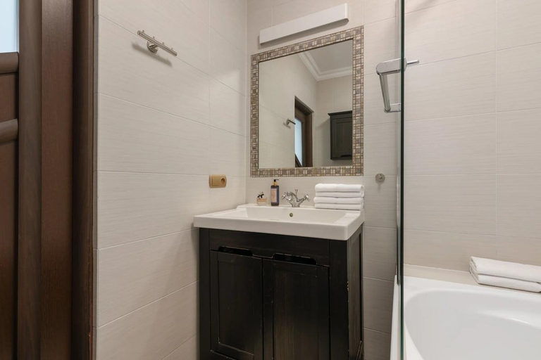 Bathroom 2, Warsaw Old Town Premium Apartment, Warsaw