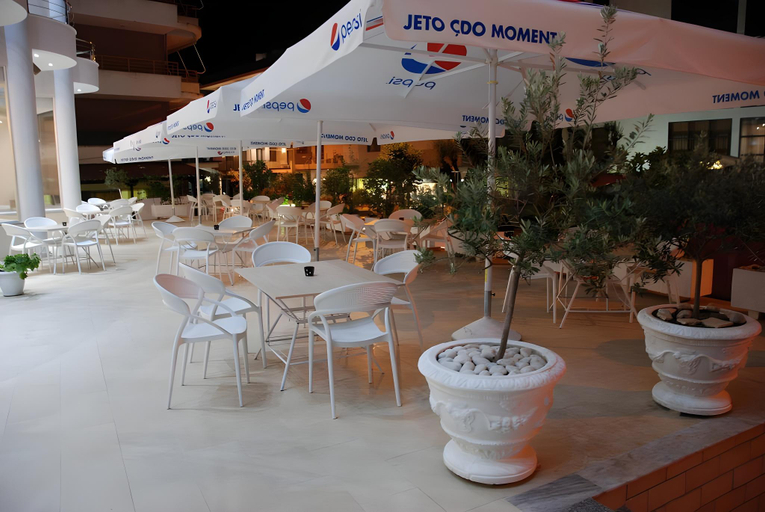 Food & Drinks 5, Bora Bora Hotel, Sarandës