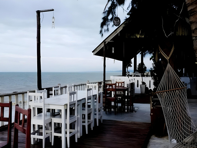 Food & Drinks 3, Ladawan Boutique Hotel, Bang Saphan