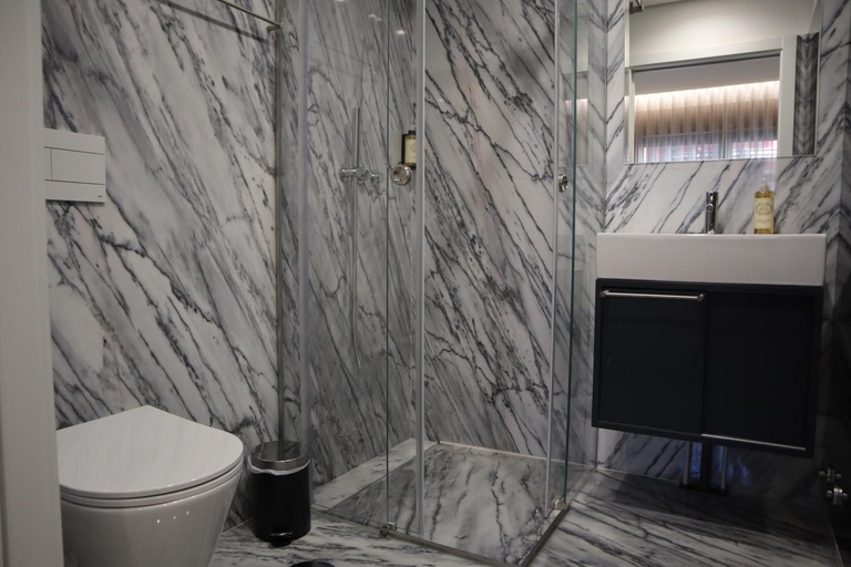Bathroom 3, RS Porto Central Apartments, Porto