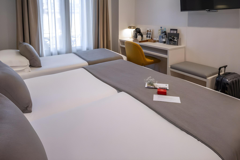 Bedroom 3, Hotel Serhs Carlit, Barcelona
