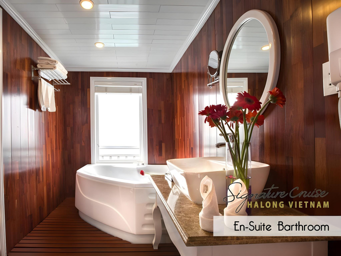 Bedroom 2, Signature Royal Cruise, Hạ Long