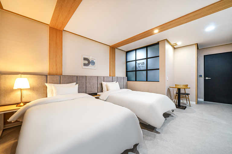 Bedroom 3, Number 25 Samcheonpo, Sacheon