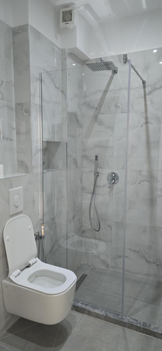 Bathroom 3, Vila Tirona, Durrësit