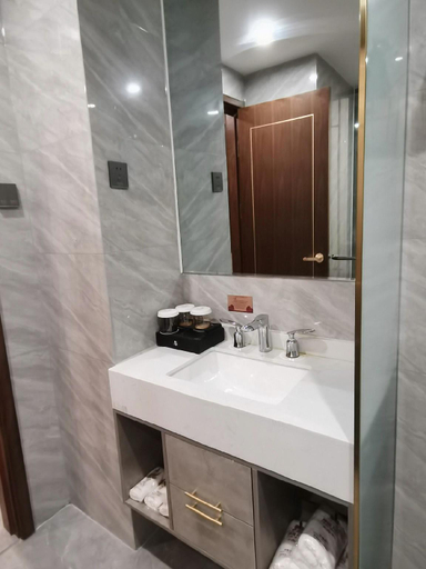 Bathroom 4, Liuhu Hotel (Hot Spring Garden Hotel), Dezhou