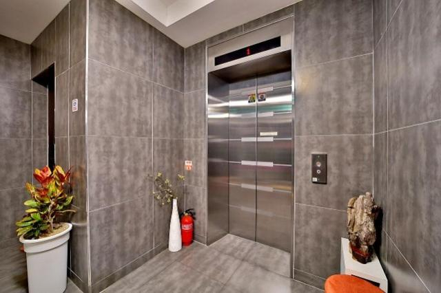 Bathroom 3, Daegu Hyeonpung Hongsi, Dalseong