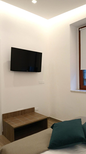 Others 5, Leonardo Rooms, Napoli