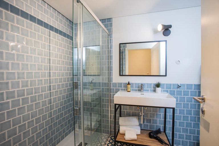 Bathroom 2, Montebelo Lisbon Downtown Apartments, Lisbon