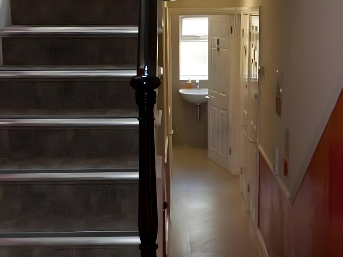 Others 5, Clapham Guesthouse, London