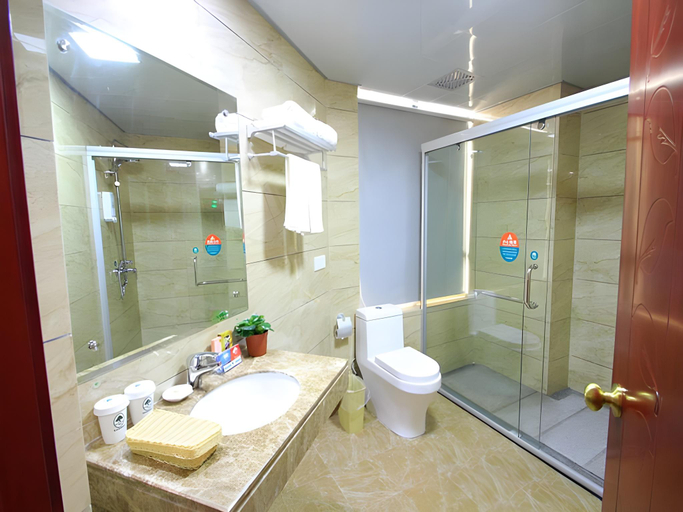 Bathroom 3, GreenTree Inn Jieyang North Linjiang Road Express Hotel, Jieyang