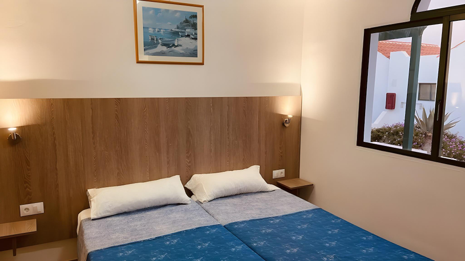 Bedroom 3, Casthotels Fuertesol Bungalows, Las Palmas
