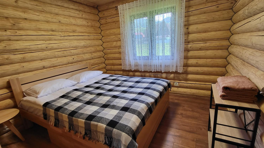 Bedroom 3, Котеджі Карпати Fest, Mizhhirs'kyi