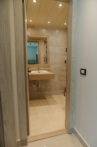 Bathroom 3, TK Royal & Spa, Al-Ghurdaqah