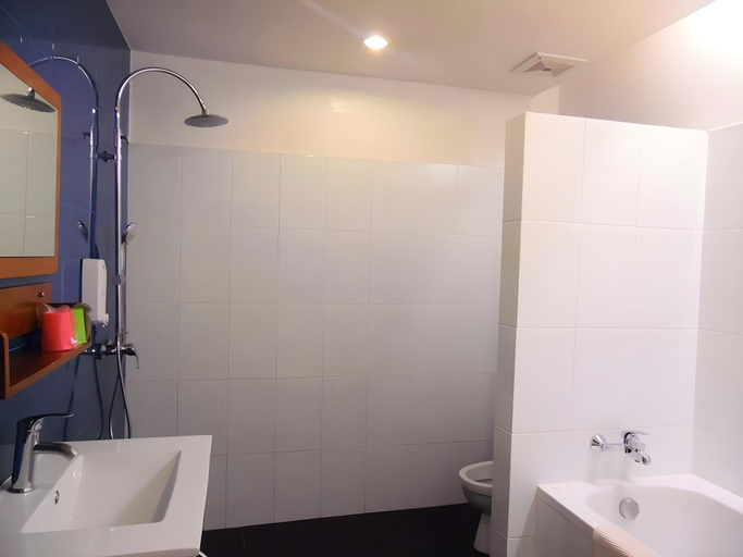 Bathroom 5, Smile Inn Hotel , Vientiane