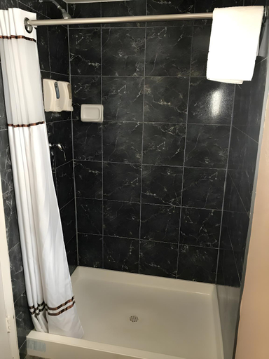 Bathroom 3, Rim Country Inn, Gila
