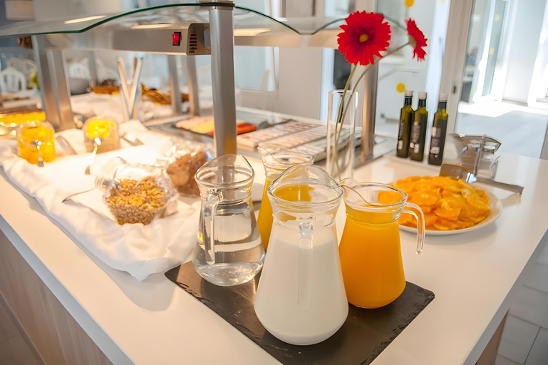 Food & Drinks 5, HOSTAL XUROY, Baleares