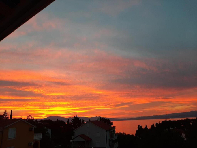 Others 5, Apartment by the Sea in Malinska, Malinska-Dubašnica