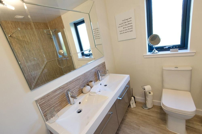 Bathroom 3, Dunnet B&B Escapes, Highland