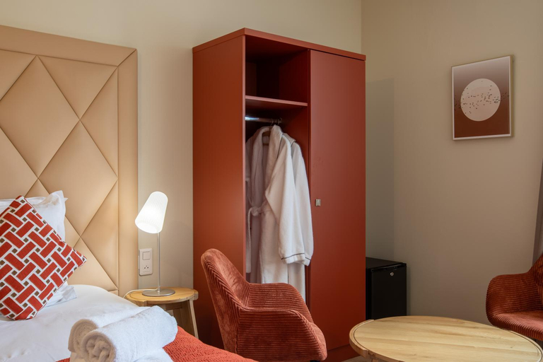 Bedroom 2, Domaine de la Courbe, Sarthe