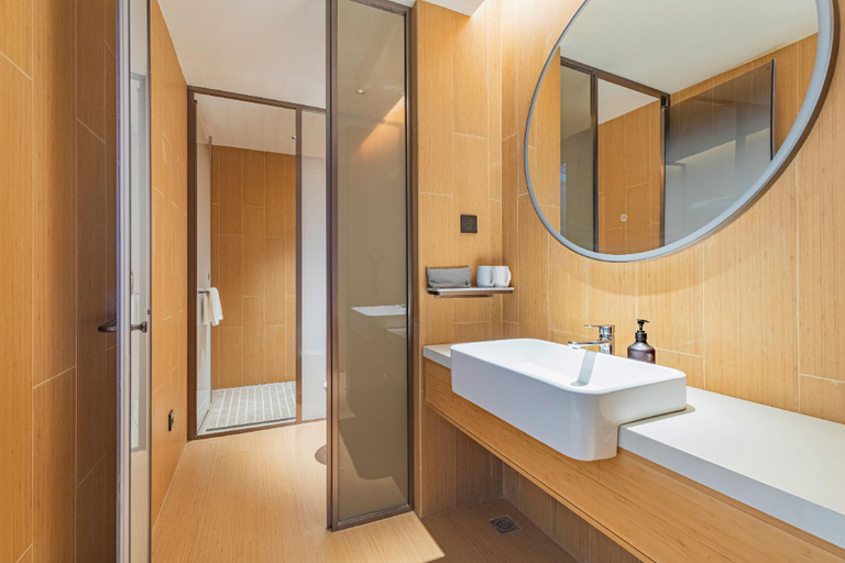 Bathroom 3, Ji Hotel Qingdao Licun Pedestrian Street, Qingdao