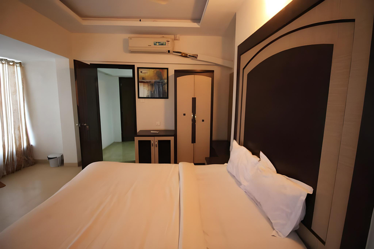 Bedroom 3, Dwarkadhish Palm Valley (Pure Veg), Satara
