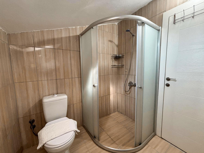 Bathroom 3, Flora Stone House, Nevşehir