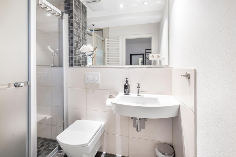 Bathroom 3, Urban Retreat Apartment - Whirpool - Top Lage, Köln
