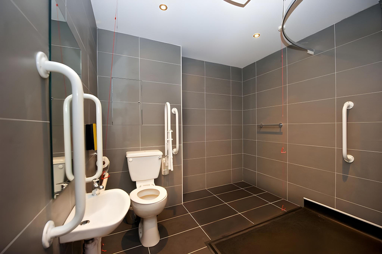 Bathroom 3, Staycity Aparthotels Birmingham City Centre, Birmingham