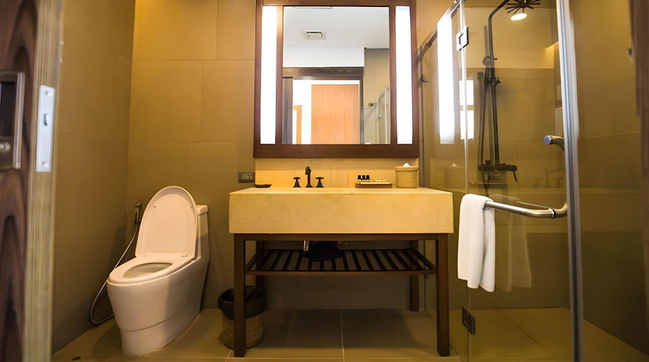 Bathroom, ACEA Subic Bay, Morong