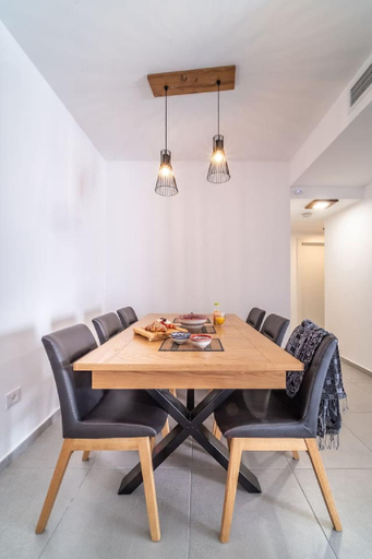 4, Achziv Beach Haven 3BR Apartment by Sea N' Rent