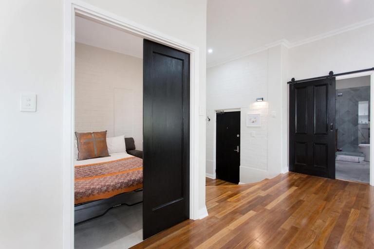 Others 5, Hidden Treasure - Fremantle CBD, Fremantle