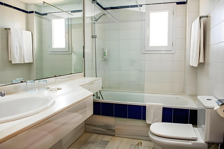 Bathroom 5, Roc Illetas, Baleares