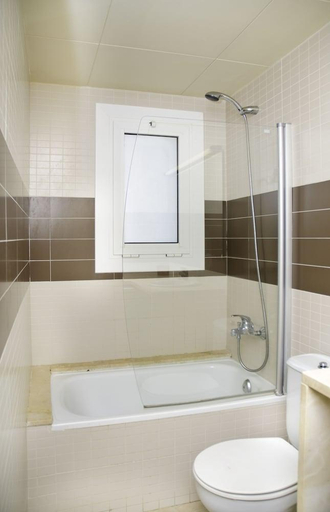 Bathroom 5, Tropik, Girona