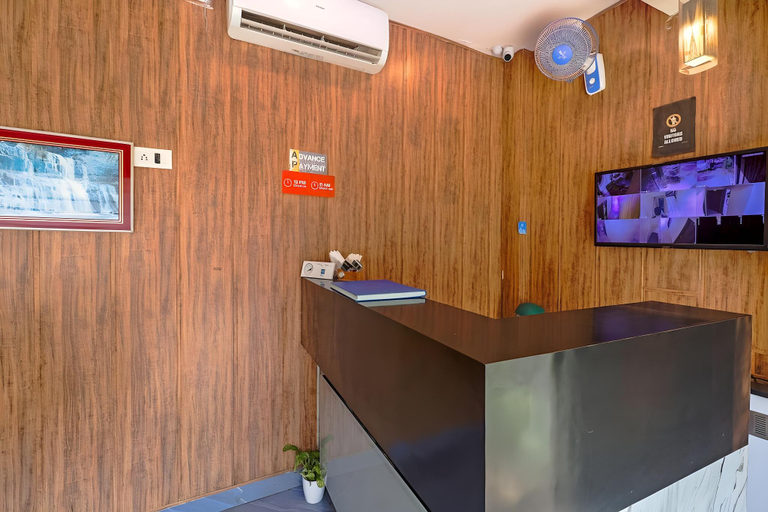 Others 5, Aura Inn, Mumbai Suburban
