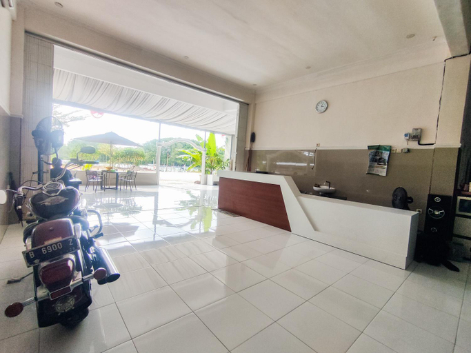 Public Area 3, RedDoorz @ Bangkalan, Madura Island