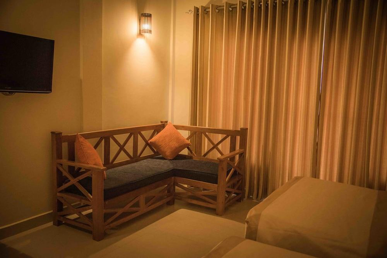 Bedroom 3, Sungreen Resort, Palugaswewa