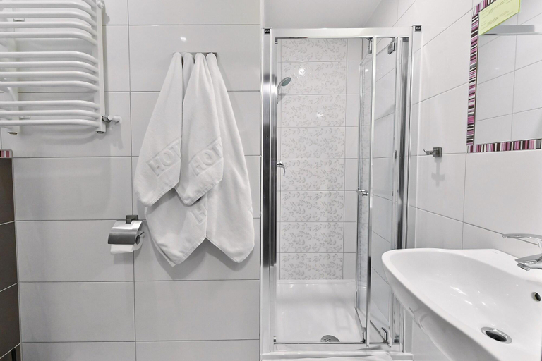 Bathroom 4, Hotel Kazimierz, Kraków City
