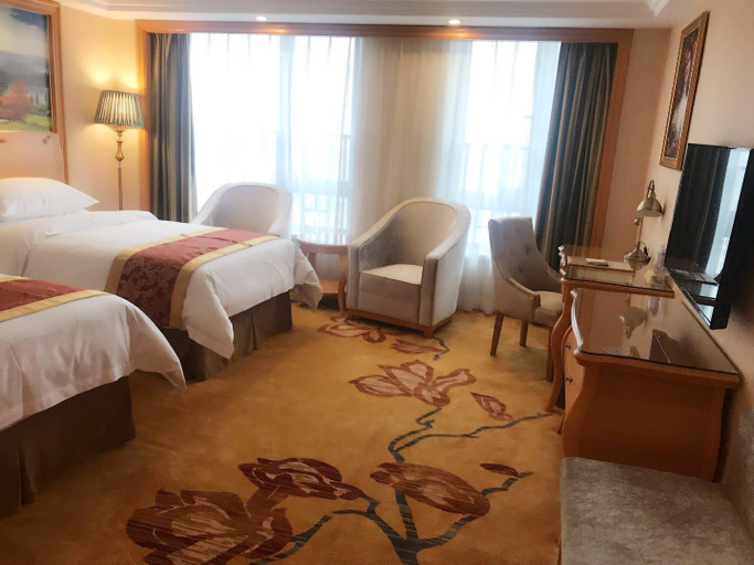 Bedroom 2, Vienna International Hotel Shenzhen Guanlan Avenue, Shenzhen