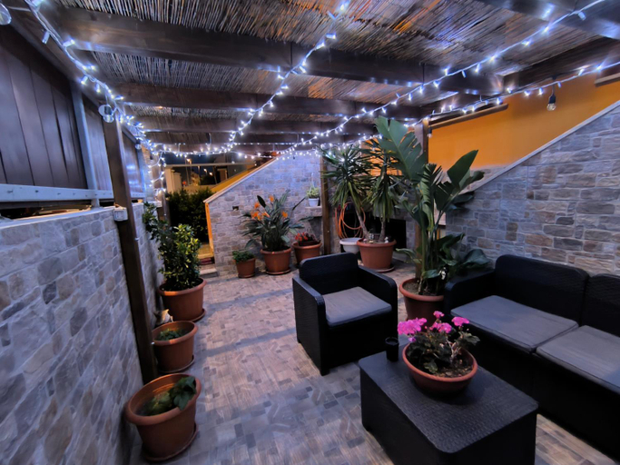 Others 5, B&B Mamuthones, Sassari