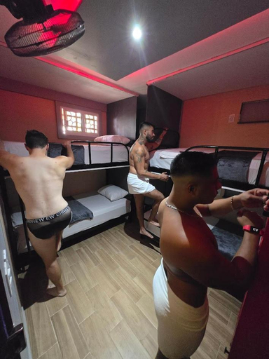 Sport & Beauty 4, SPARTACUS BOUTIQUE HOSTEL FOR MEN , Puerto Vallarta