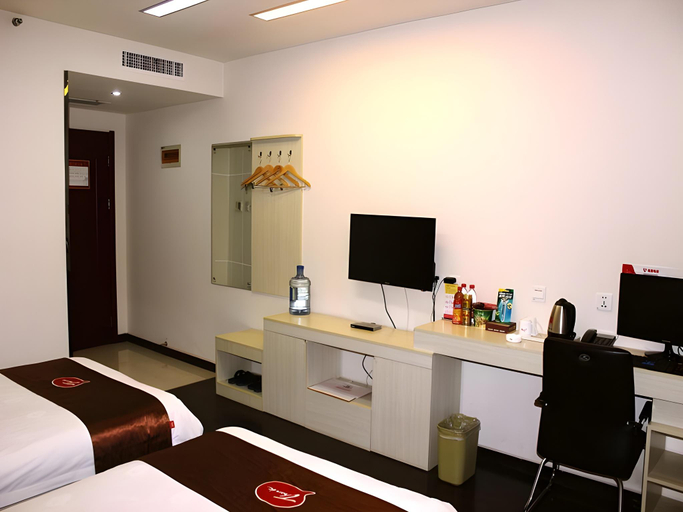 Bedroom 3, Thank Inn Hotel Hebei Xingtai Shaheweisan Road Expressway Intersection, Xingtai