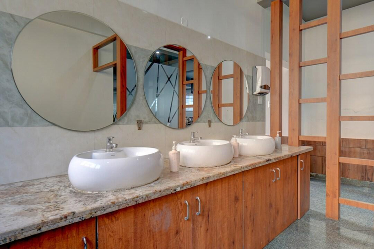 Bathroom 3, HOTEL UNITED KITES, Hassan