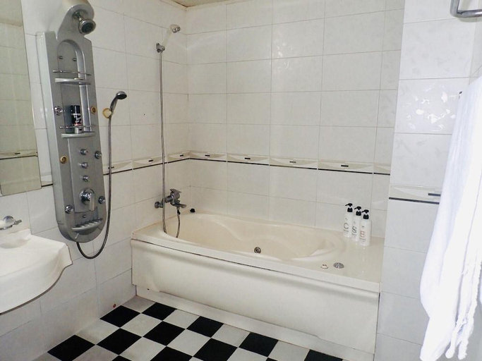 Bathroom 3, Incheon(juan) Provence, Nam
