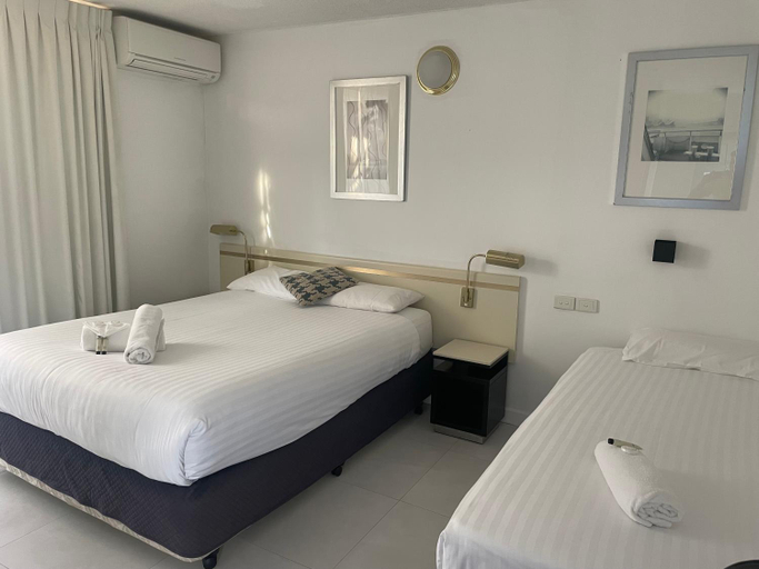 Bedroom, Lakeview Motor Inn, Lake Macquarie - East